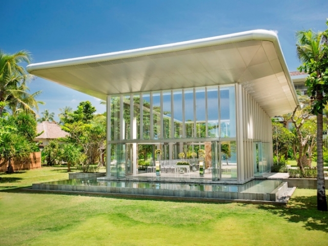 Jewel Box Chapel Wedding Ceremony