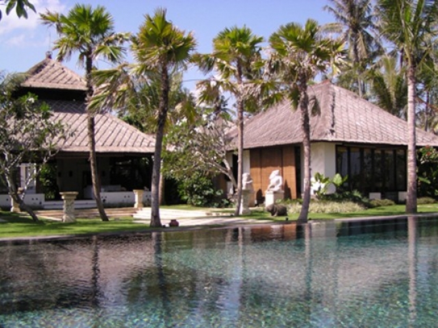 Villa Ombak Luwung Bali