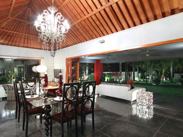 Villa Valentine Bali Living Room