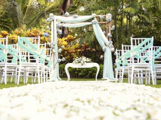 Melia Bali Beach Wedding Ceremony
